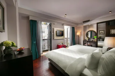 Suite Junior double avec balcon – minibar gratuit — HOTEL du LAC Hanoi